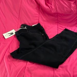 NWT Curvy Skinny Jeans